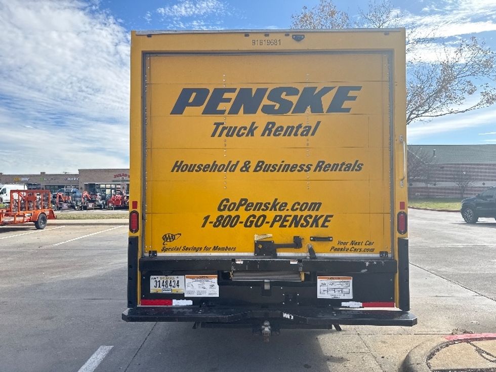 Light Duty Box Truck-Light and Medium Duty Trucks-GMC-2021-Savana G33903-Baton Rouge-LA-88,583\n\t\tmiles-$ 27,750 - Image 7