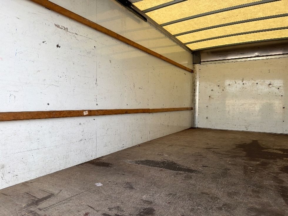 Light Duty Box Truck-Light and Medium Duty Trucks-GMC-2021-Savana G33903-Baton Rouge-LA-93,598\n\t\tmiles-$ 27,250 - Image 10