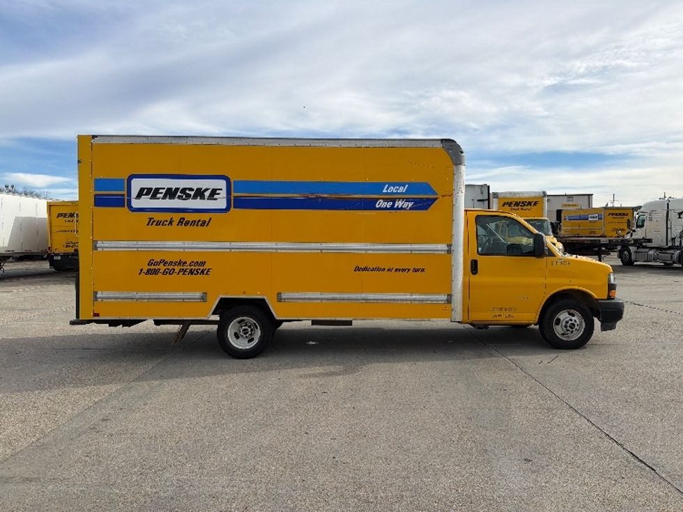 Light Duty Box Truck-Light and Medium Duty Trucks-GMC-2021-Savana G33903-Baton Rouge-LA-93,598\n\t\tmiles-$ 27,250 - Image 14