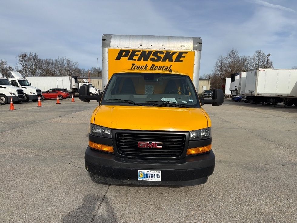 Light Duty Box Truck-Light and Medium Duty Trucks-GMC-2021-Savana G33903-Baton Rouge-LA-93,598\n\t\tmiles-$ 27,250 - Image 2