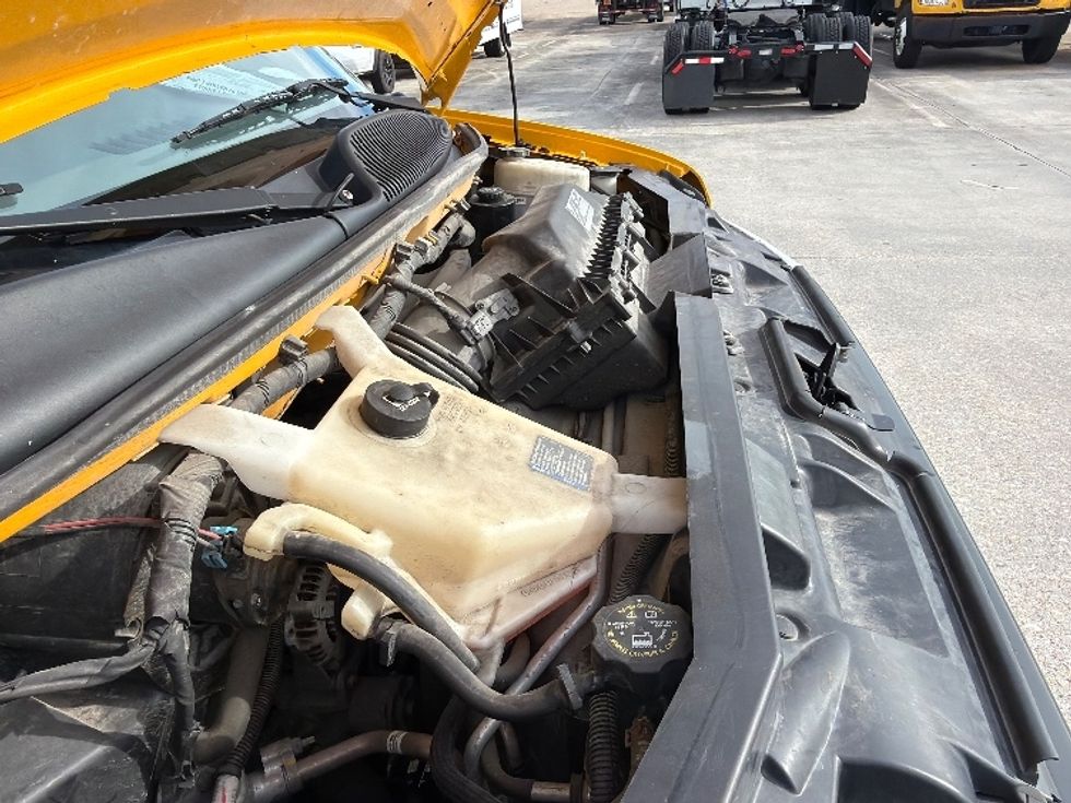 Light Duty Box Truck-Light and Medium Duty Trucks-GMC-2021-Savana G33903-Baton Rouge-LA-93,598\n\t\tmiles-$ 27,250 - Image 22