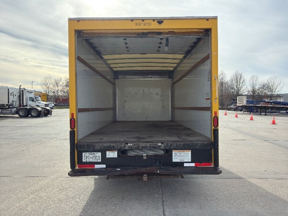 Light Duty Box Truck-Light and Medium Duty Trucks-GMC-2021-Savana G33903-Baton Rouge-LA-93,598\n\t\tmiles-$ 27,250 - Image 8