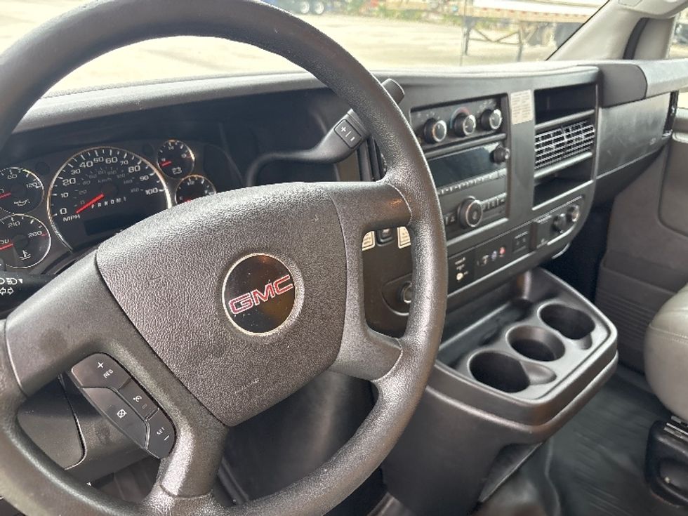 Light Duty Box Truck-Light and Medium Duty Trucks-GMC-2021-Savana G33903-Baton Rouge-LA-96,376\n\t\tmiles-$ 26,750 - Image 14