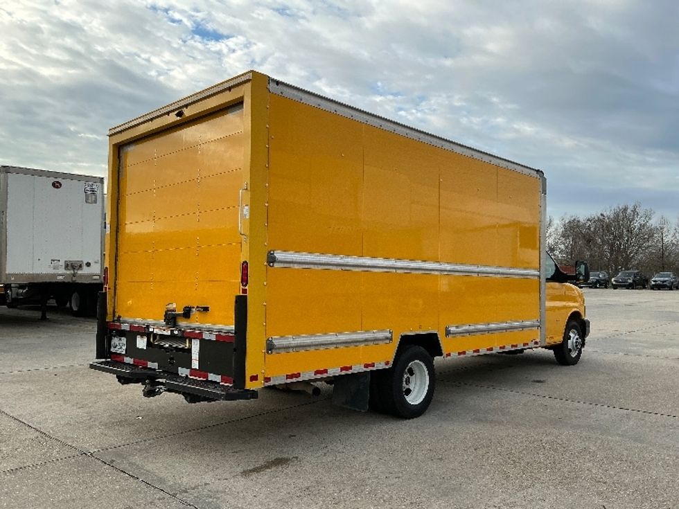 Light Duty Box Truck-Light and Medium Duty Trucks-GMC-2021-Savana G33903-Baton Rouge-LA-97,105\n\t\tmiles-$ 26,750 - Image 13