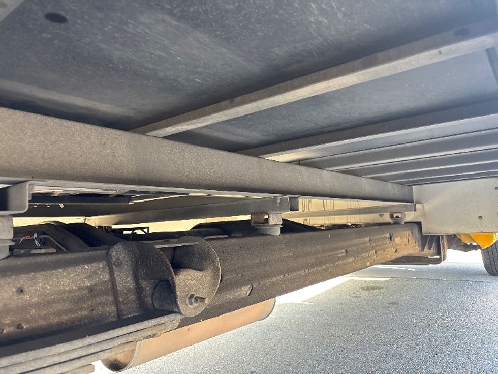 Light Duty Box Truck-Light and Medium Duty Trucks-GMC-2021-Savana G33903-Baton Rouge-LA-97,105\n\t\tmiles-$ 26,750 - Image 14