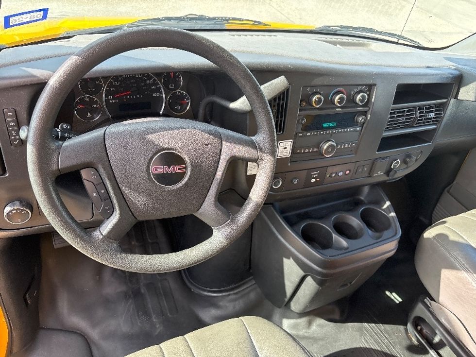 Light Duty Box Truck-Light and Medium Duty Trucks-GMC-2021-Savana G33903-Baton Rouge-LA-97,105\n\t\tmiles-$ 26,750 - Image 18