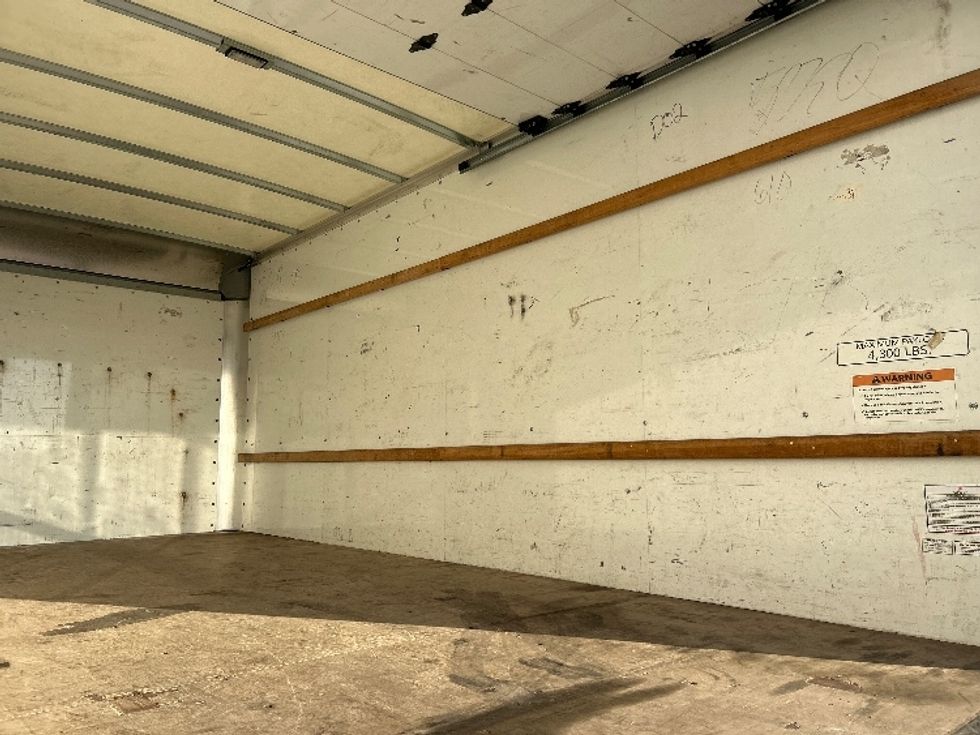 Light Duty Box Truck-Light and Medium Duty Trucks-GMC-2021-Savana G33903-Beaumont-TX-102,283\n\t\tmiles-$ 29,000 - Image 11