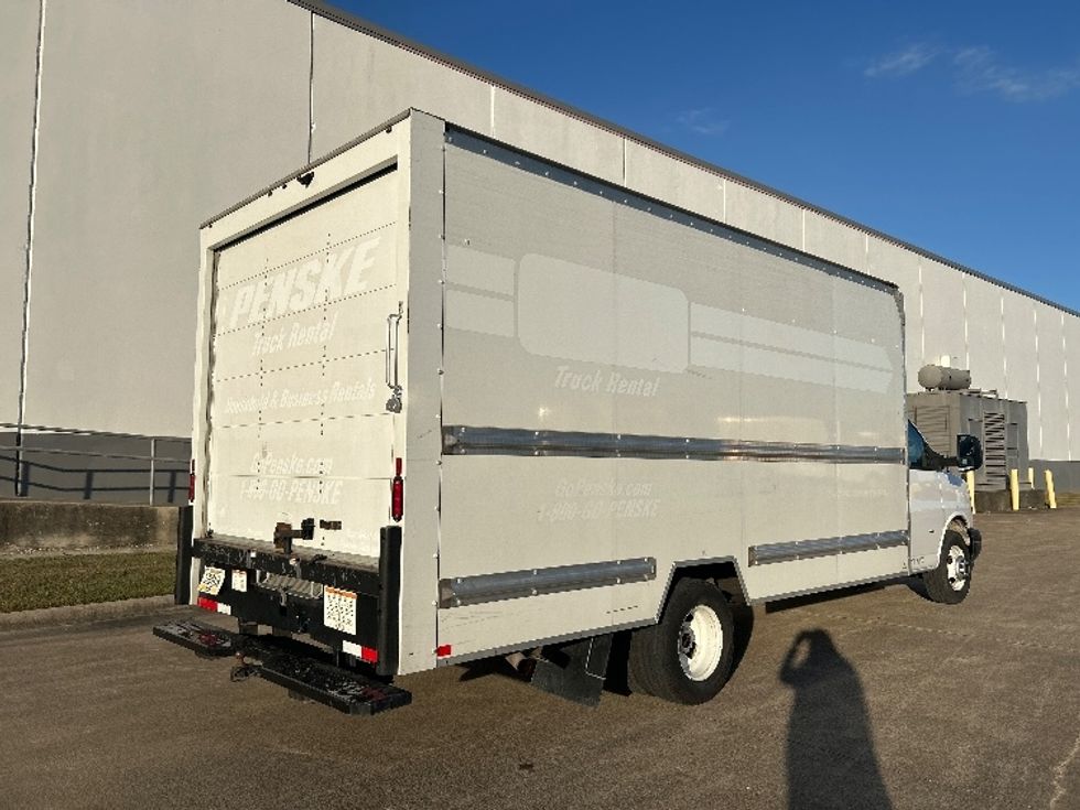 Light Duty Box Truck-Light and Medium Duty Trucks-GMC-2021-Savana G33903-Beaumont-TX-102,283\n\t\tmiles-$ 29,000 - Image 12