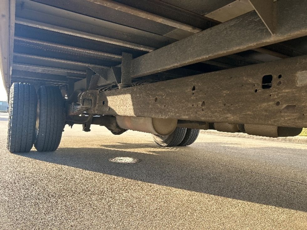 Light Duty Box Truck-Light and Medium Duty Trucks-GMC-2021-Savana G33903-Beaumont-TX-102,283\n\t\tmiles-$ 29,000 - Image 13