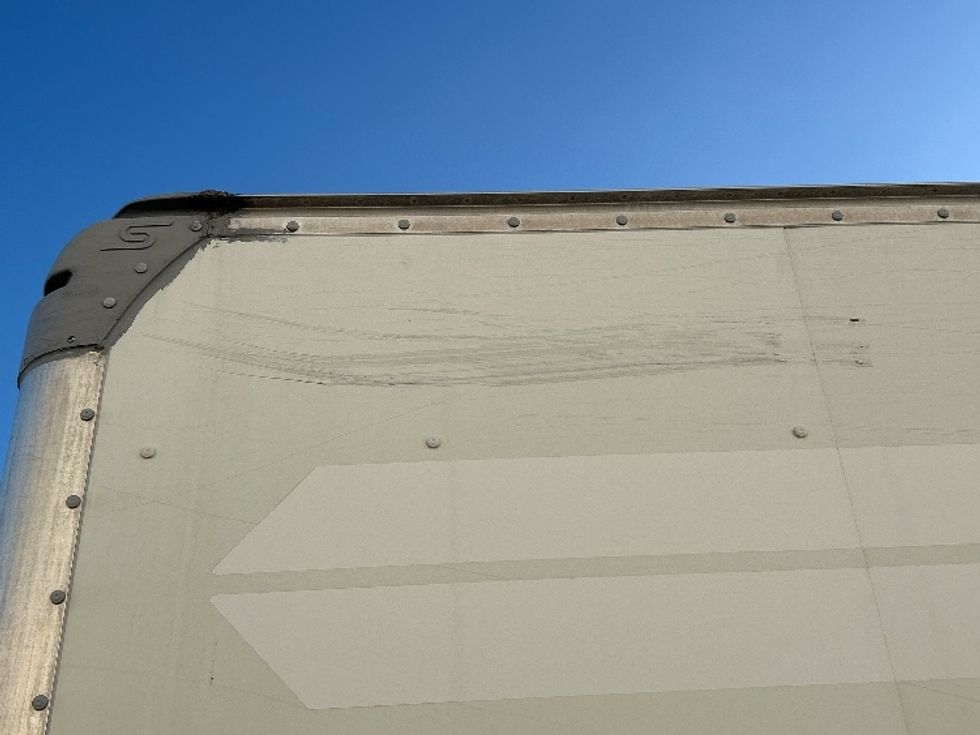 Light Duty Box Truck-Light and Medium Duty Trucks-GMC-2021-Savana G33903-Beaumont-TX-102,283\n\t\tmiles-$ 29,000 - Image 24