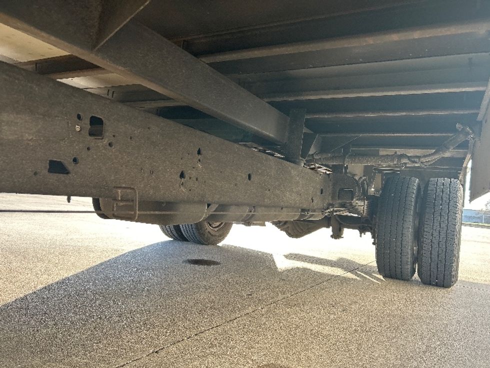 Light Duty Box Truck-Light and Medium Duty Trucks-GMC-2021-Savana G33903-Beaumont-TX-102,283\n\t\tmiles-$ 29,000 - Image 5