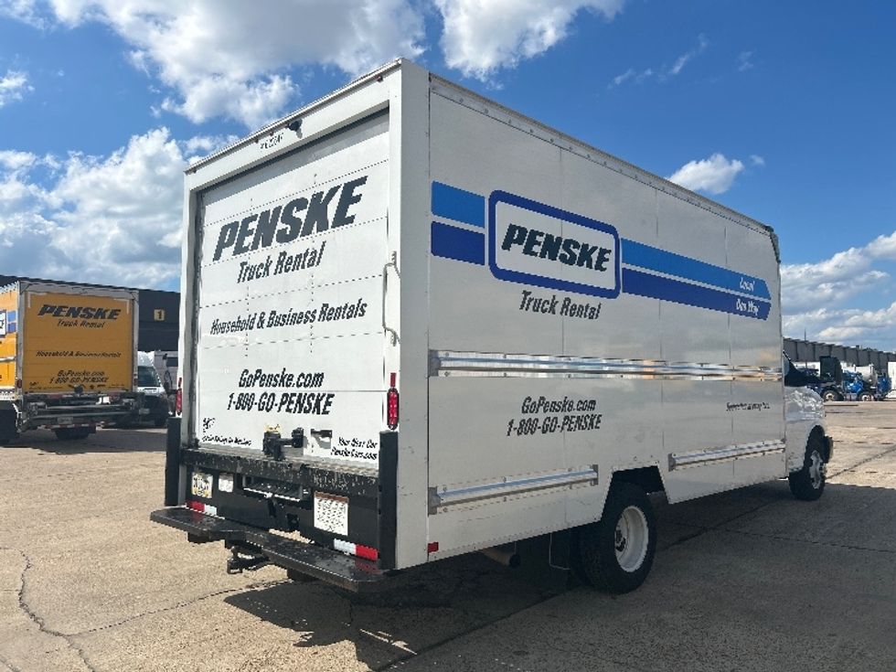 Light Duty Box Truck-Light and Medium Duty Trucks-GMC-2021-Savana G33903-Beaumont-TX-111,065\n\t\tmiles-$ 26,750 - Image 12