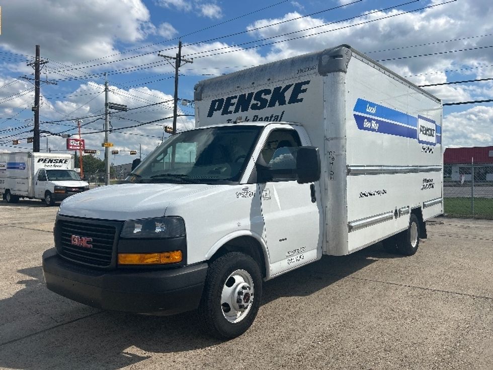 Light Duty Box Truck-Light and Medium Duty Trucks-GMC-2021-Savana G33903-Beaumont-TX-111,065\n\t\tmiles-$ 26,750 - Image 3