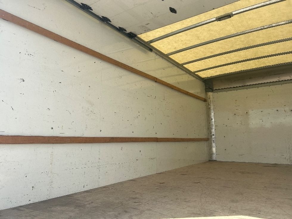 Light Duty Box Truck-Light and Medium Duty Trucks-GMC-2021-Savana G33903-Beaumont-TX-111,065\n\t\tmiles-$ 26,750 - Image 9