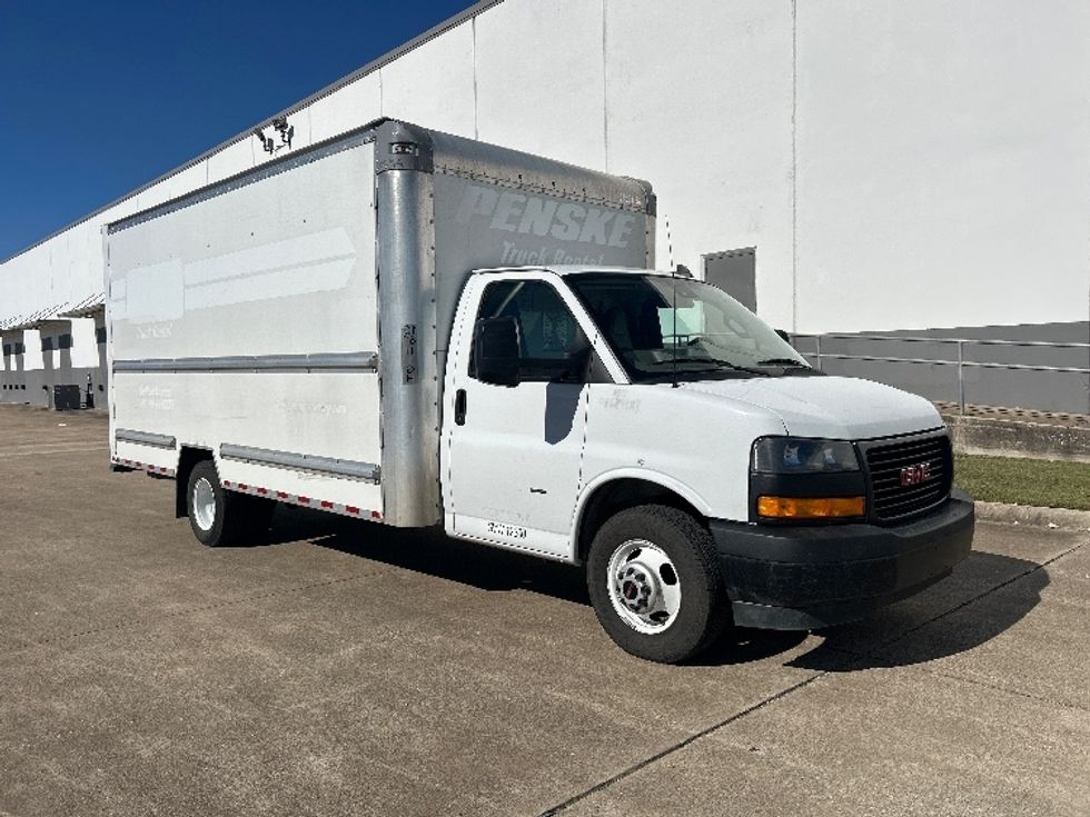 Light Duty Box Truck-Light and Medium Duty Trucks-GMC-2021-Savana G33903-Beaumont-TX-122,535\n\t\tmiles-$ 26,750 - Image 1