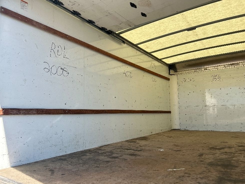 Light Duty Box Truck-Light and Medium Duty Trucks-GMC-2021-Savana G33903-Beaumont-TX-122,535\n\t\tmiles-$ 26,750 - Image 10