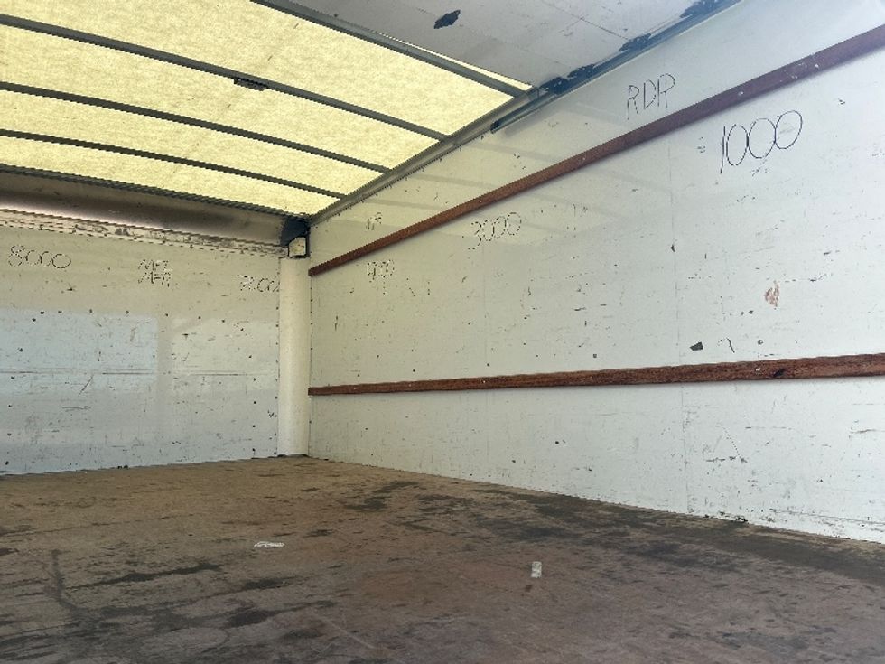Light Duty Box Truck-Light and Medium Duty Trucks-GMC-2021-Savana G33903-Beaumont-TX-122,535\n\t\tmiles-$ 26,750 - Image 11