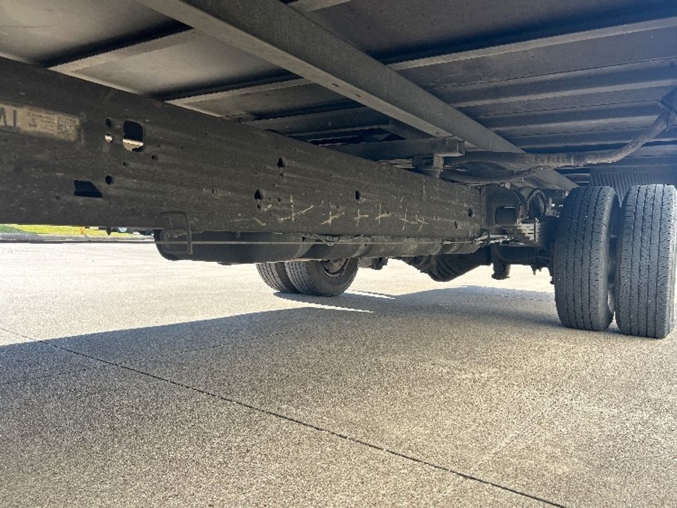 Light Duty Box Truck-Light and Medium Duty Trucks-GMC-2021-Savana G33903-Beaumont-TX-122,535\n\t\tmiles-$ 26,750 - Image 5