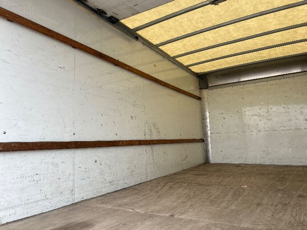 Light Duty Box Truck-Light and Medium Duty Trucks-GMC-2021-Savana G33903-Beaumont-TX-87,987\n\t\tmiles-$ 30,250 - Image 10