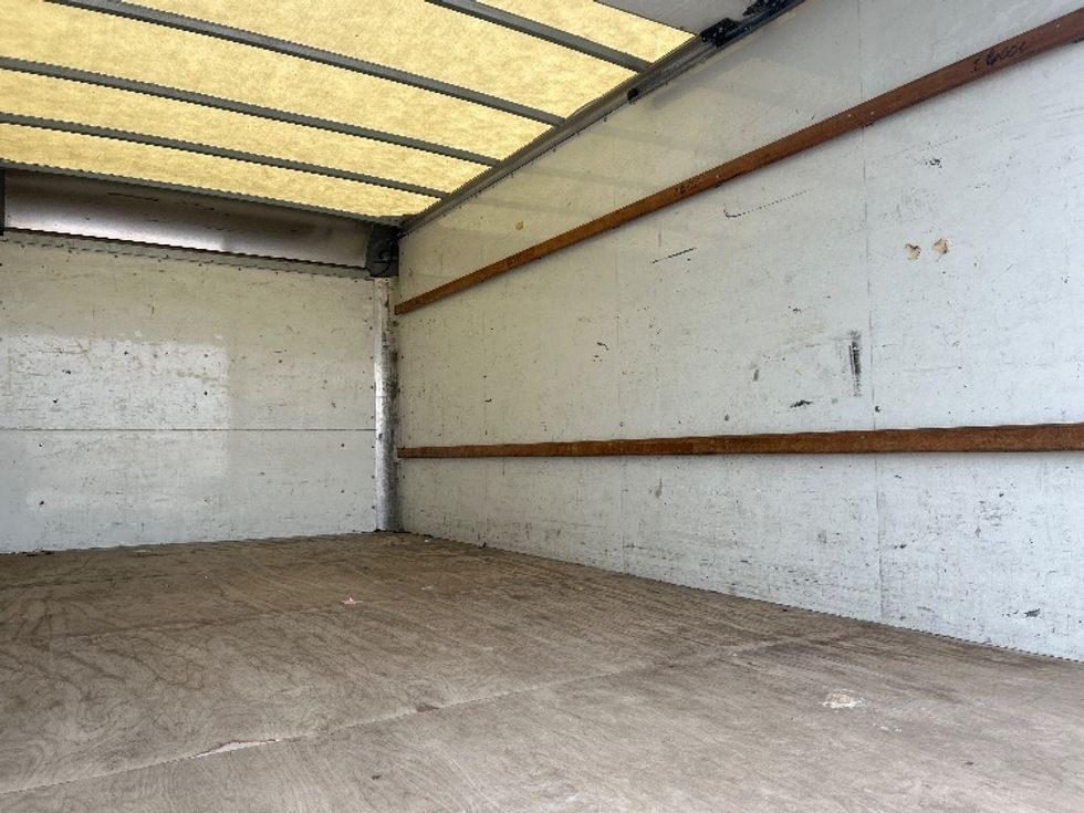 Light Duty Box Truck-Light and Medium Duty Trucks-GMC-2021-Savana G33903-Beaumont-TX-87,987\n\t\tmiles-$ 30,250 - Image 11
