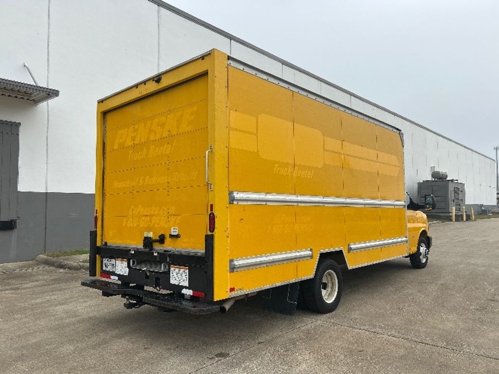 Light Duty Box Truck-Light and Medium Duty Trucks-GMC-2021-Savana G33903-Beaumont-TX-87,987\n\t\tmiles-$ 30,250 - Image 12