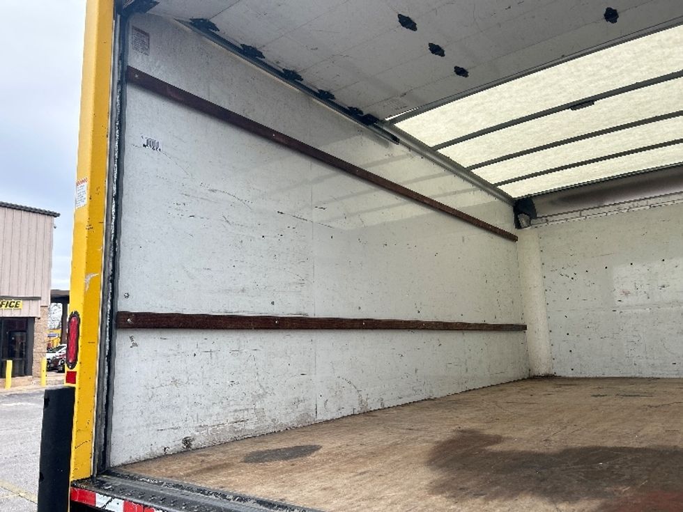 Light Duty Box Truck-Light and Medium Duty Trucks-GMC-2021-Savana G33903-Beaumont-TX-90,352\n\t\tmiles-$ 27,500 - Image 11