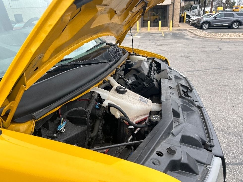 Light Duty Box Truck-Light and Medium Duty Trucks-GMC-2021-Savana G33903-Beaumont-TX-90,352\n\t\tmiles-$ 27,500 - Image 23