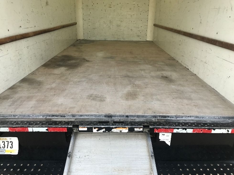 Light Duty Box Truck-Light and Medium Duty Trucks-GMC-2021-Savana G33903-Beaumont-TX-94,119\n\t\tmiles-$ 30,000 - Image 10