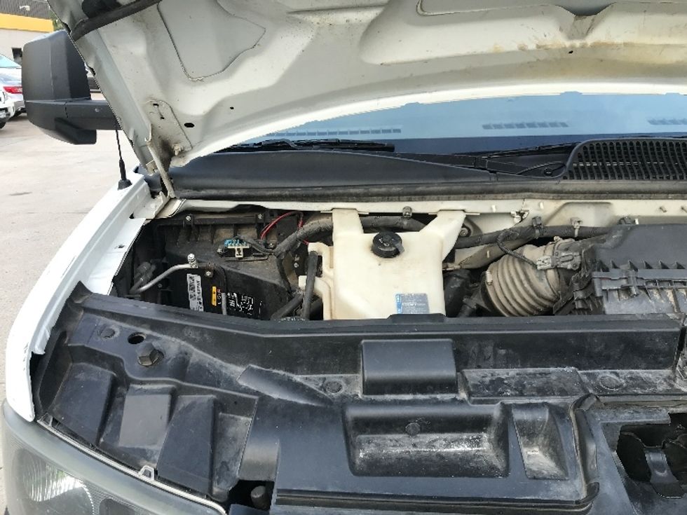 Light Duty Box Truck-Light and Medium Duty Trucks-GMC-2021-Savana G33903-Beaumont-TX-94,119\n\t\tmiles-$ 30,000 - Image 23