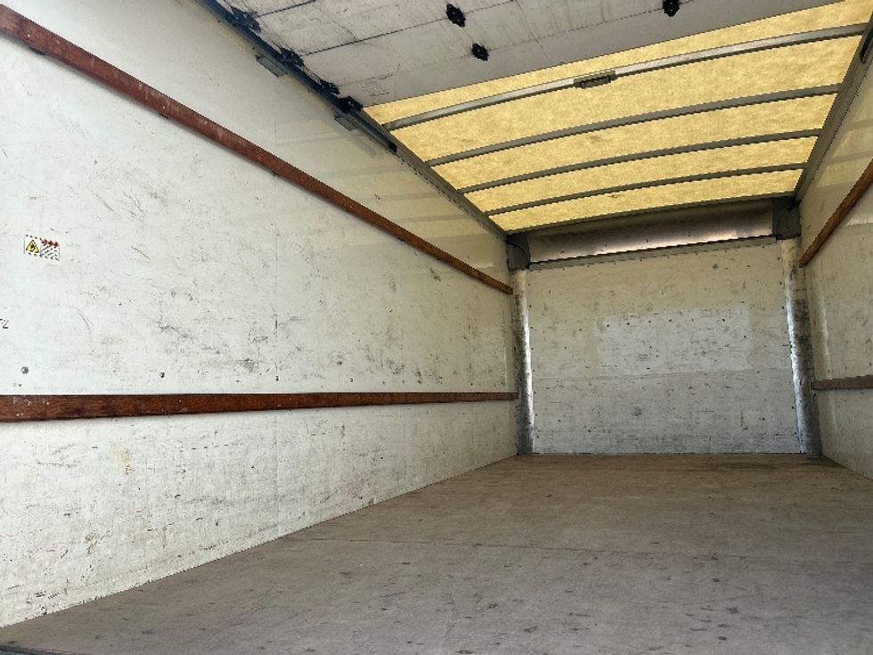 Light Duty Box Truck-Light and Medium Duty Trucks-GMC-2021-Savana G33903-Beaumont-TX-98,428\n\t\tmiles-$ 29,500 - Image 10