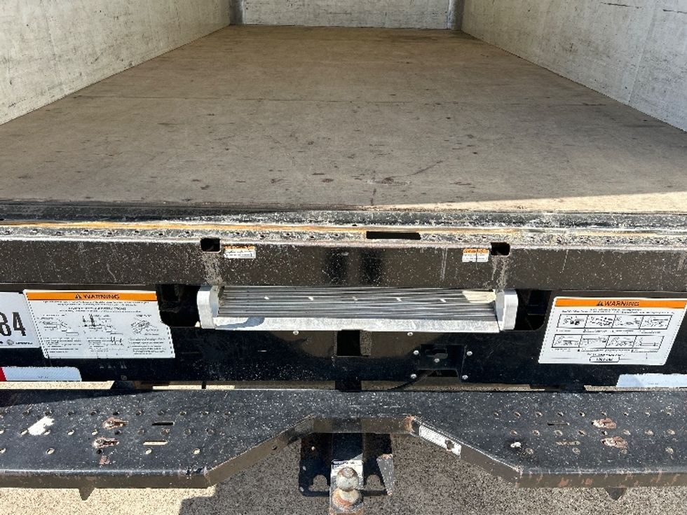 Light Duty Box Truck-Light and Medium Duty Trucks-GMC-2021-Savana G33903-Beaumont-TX-98,428\n\t\tmiles-$ 29,500 - Image 9