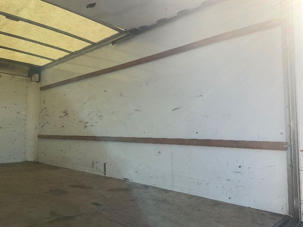 Light Duty Box Truck-Light and Medium Duty Trucks-GMC-2021-Savana G33903-Beaumont-TX-99,392\n\t\tmiles-$ 12,000 - Image 11