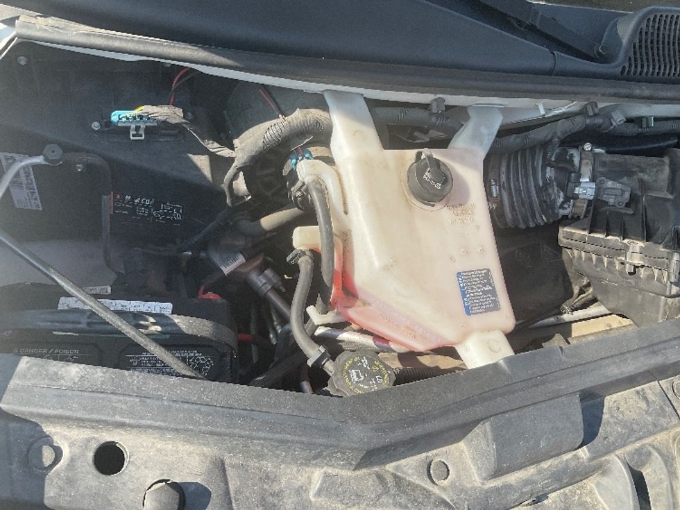 Light Duty Box Truck-Light and Medium Duty Trucks-GMC-2021-Savana G33903-Beaumont-TX-99,392\n\t\tmiles-$ 12,000 - Image 23