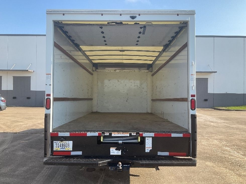 Light Duty Box Truck-Light and Medium Duty Trucks-GMC-2021-Savana G33903-Beaumont-TX-99,392\n\t\tmiles-$ 12,000 - Image 8