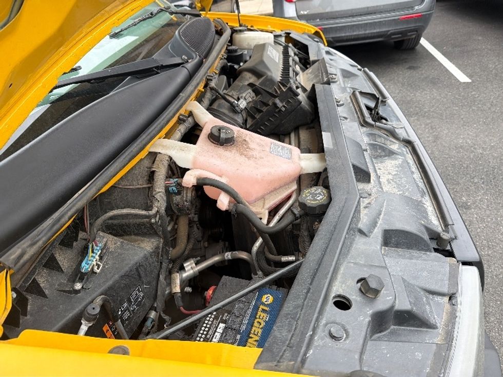 Light Duty Box Truck-Light and Medium Duty Trucks-GMC-2021-Savana G33903-Belcamp-MD-94,092\n\t\tmiles-$ 26,250 - Image 21