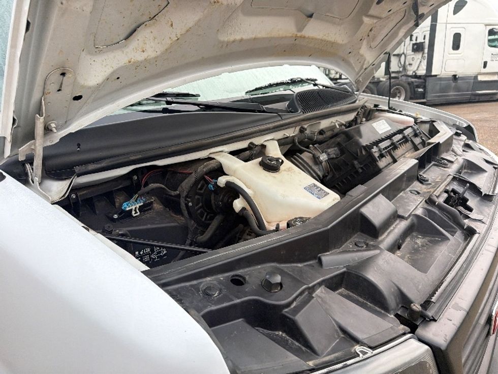 Light Duty Box Truck-Light and Medium Duty Trucks-GMC-2021-Savana G33903-Belden-MS-109,912\n\t\tmiles-$ 28,000 - Image 23