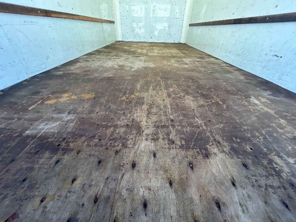 Light Duty Box Truck-Light and Medium Duty Trucks-GMC-2021-Savana G33903-Belden-MS-120,325\n\t\tmiles-$ 24,000 - Image 10