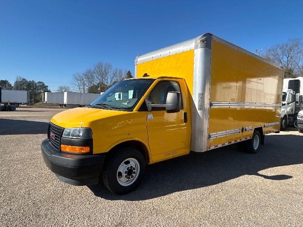 Light Duty Box Truck-Light and Medium Duty Trucks-GMC-2021-Savana G33903-Belden-MS-120,325\n\t\tmiles-$ 24,000 - Image 3