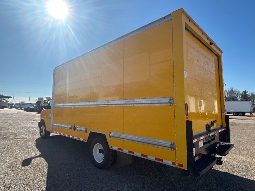 Light Duty Box Truck-Light and Medium Duty Trucks-GMC-2021-Savana G33903-Belden-MS-120,325\n\t\tmiles-$ 24,000 - Image 6