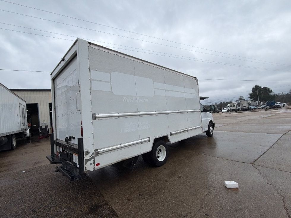 Light Duty Box Truck-Light and Medium Duty Trucks-GMC-2021-Savana G33903-Belden-MS-88,349\n\t\tmiles-$ 30,500 - Image 13