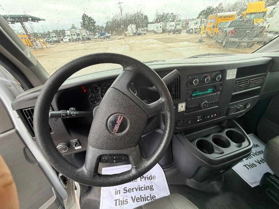 Light Duty Box Truck-Light and Medium Duty Trucks-GMC-2021-Savana G33903-Belden-MS-88,349\n\t\tmiles-$ 30,500 - Image 18