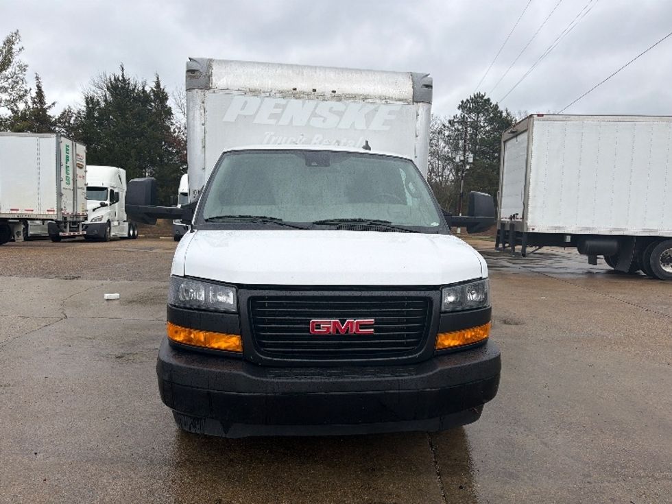 Light Duty Box Truck-Light and Medium Duty Trucks-GMC-2021-Savana G33903-Belden-MS-88,349\n\t\tmiles-$ 30,500 - Image 2