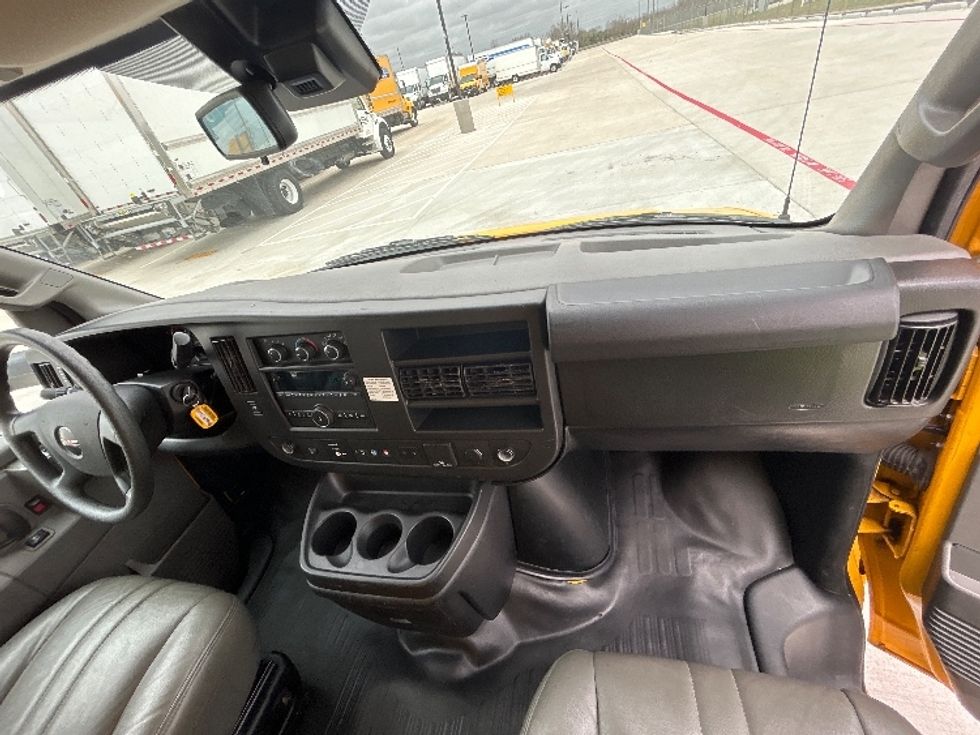 Light Duty Box Truck-Light and Medium Duty Trucks-GMC-2021-Savana G33903-Belden-MS-92,994\n\t\tmiles-$ 27,000 - Image 20