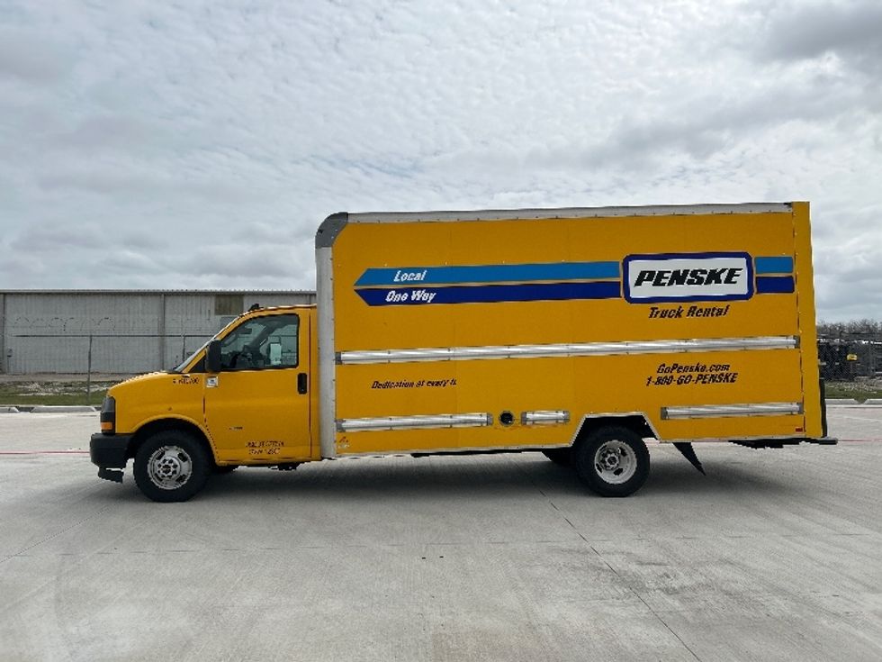 Light Duty Box Truck-Light and Medium Duty Trucks-GMC-2021-Savana G33903-Belden-MS-92,994\n\t\tmiles-$ 27,000 - Image 4