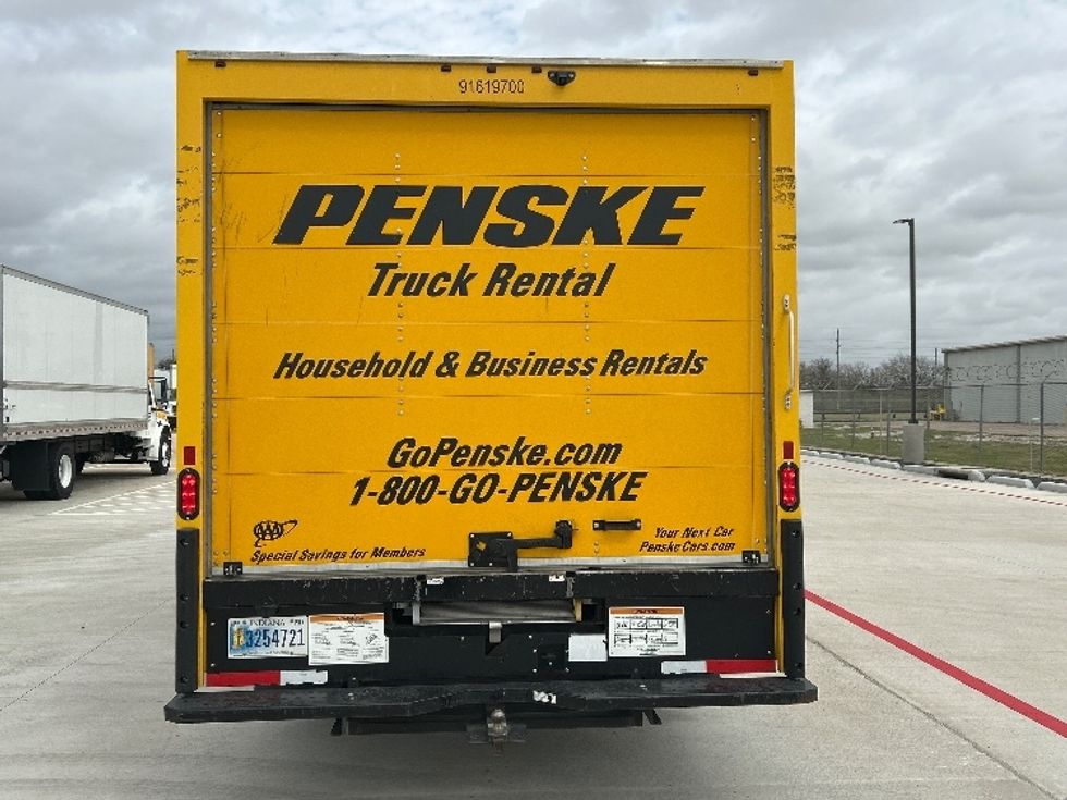 Light Duty Box Truck-Light and Medium Duty Trucks-GMC-2021-Savana G33903-Belden-MS-92,994\n\t\tmiles-$ 27,000 - Image 7