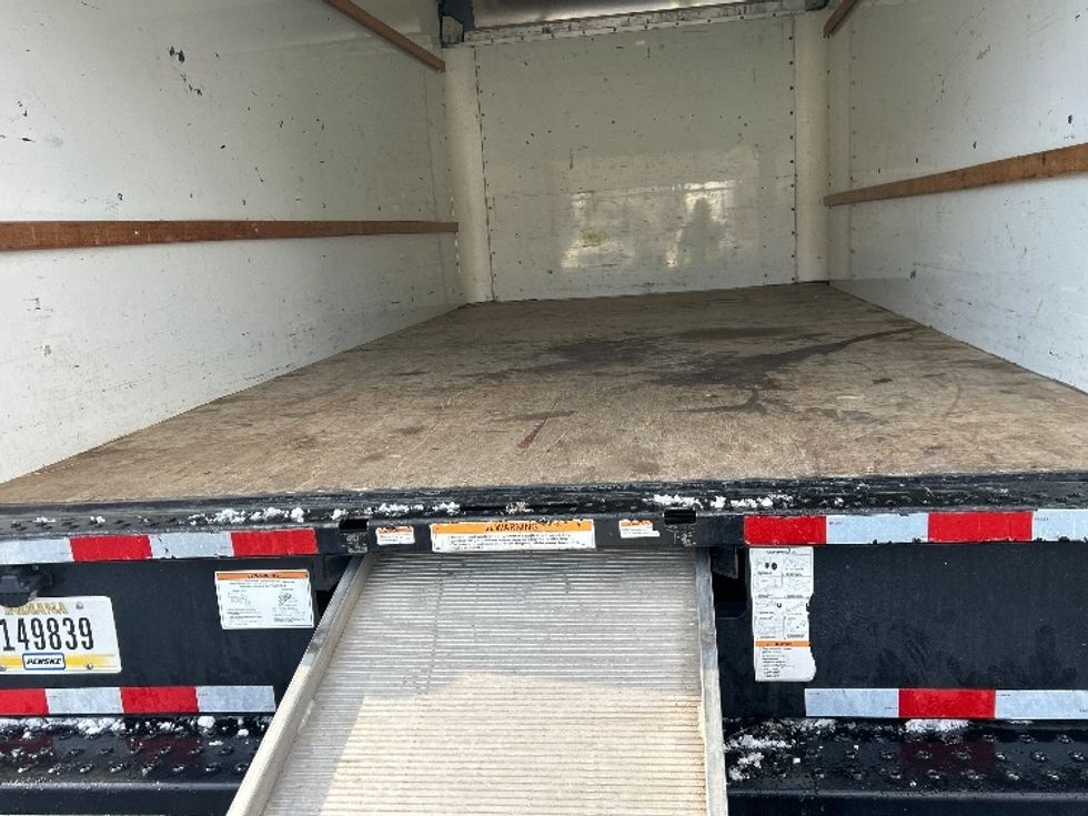 Light Duty Box Truck-Light and Medium Duty Trucks-GMC-2021-Savana G33903-Bensalem-PA-105,256\n\t\tmiles-$ 28,000 - Image 10