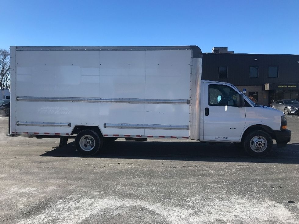 Light Duty Box Truck-Light and Medium Duty Trucks-GMC-2021-Savana G33903-Bensalem-PA-105,256\n\t\tmiles-$ 28,000 - Image 15