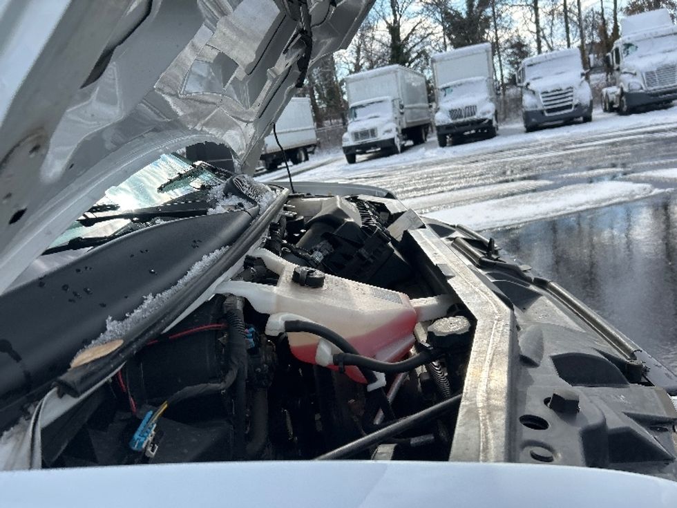 Light Duty Box Truck-Light and Medium Duty Trucks-GMC-2021-Savana G33903-Bensalem-PA-105,256\n\t\tmiles-$ 28,000 - Image 23