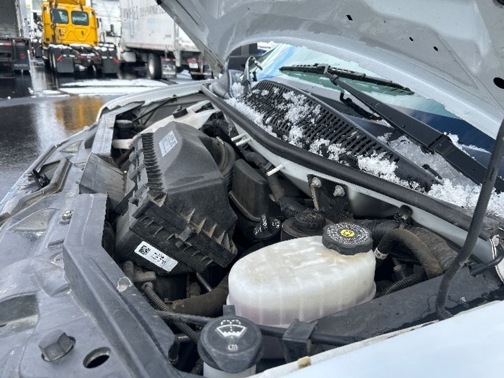 Light Duty Box Truck-Light and Medium Duty Trucks-GMC-2021-Savana G33903-Bensalem-PA-105,256\n\t\tmiles-$ 28,000 - Image 24