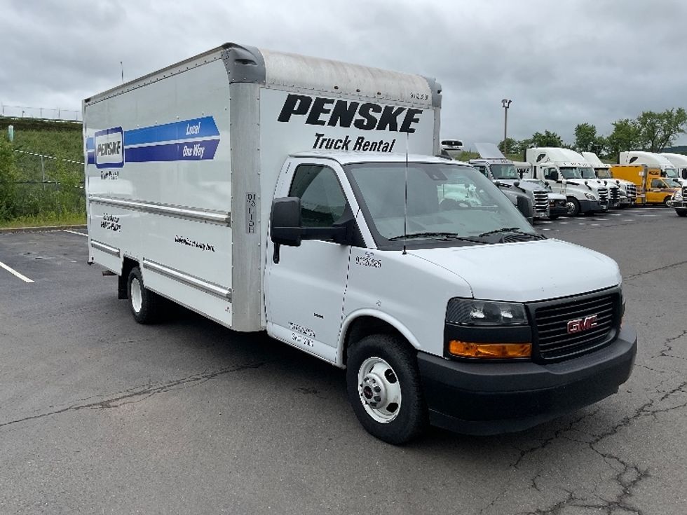 Light Duty Box Truck-Light and Medium Duty Trucks-GMC-2021-Savana G33903-Binghamton-NY-106,843\n\t\tmiles-$ 28,000 - Image 1
